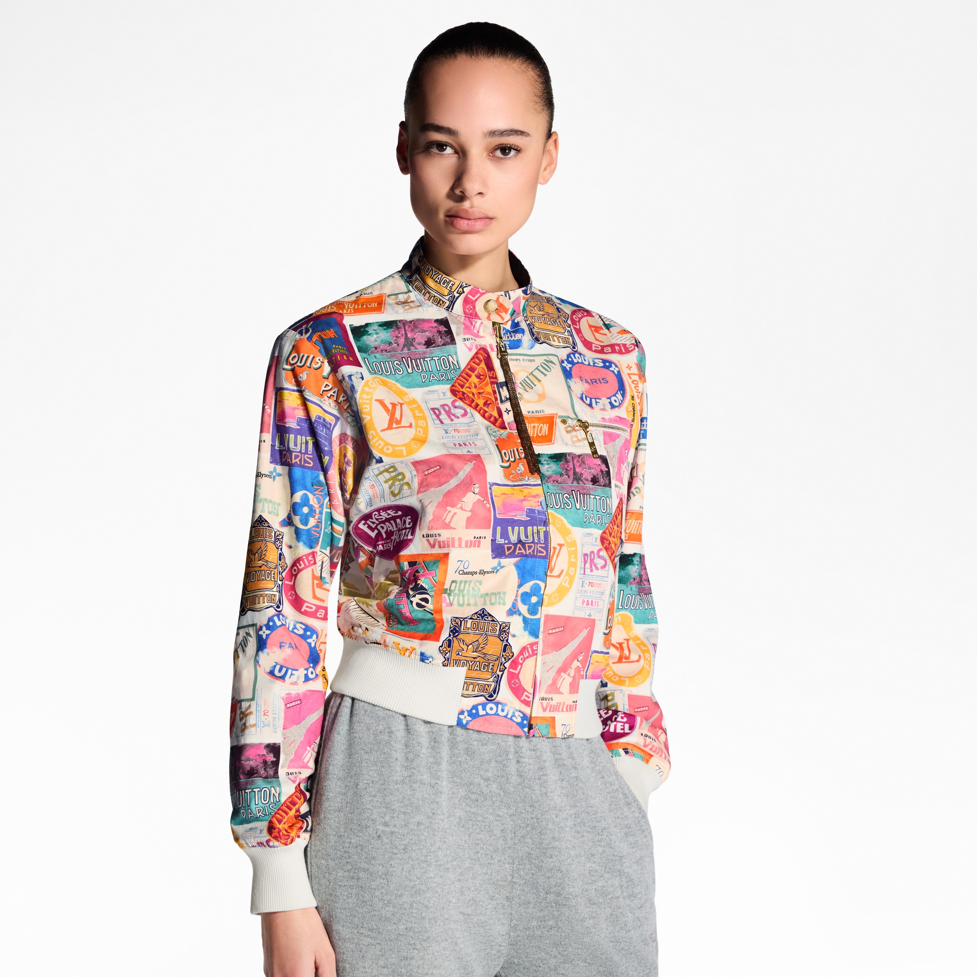  Ready-to-Wear Casacos e Jaquetas Jaqueta Bomber Reversível com Patches de Viagem | Louis Vuitton ® (Zoom no Produto)