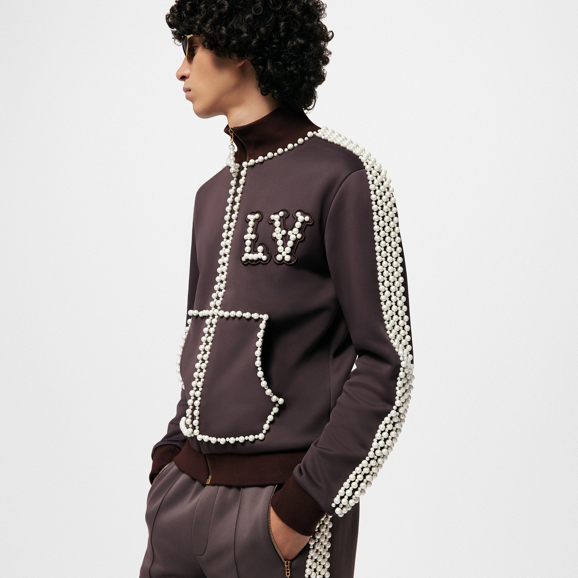  Ready-to-Wear Malhas e Moletons Jaqueta de Algodão Tecnológico Decorada com Pérolas | Louis Vuitton ® (Zoom no Produto)