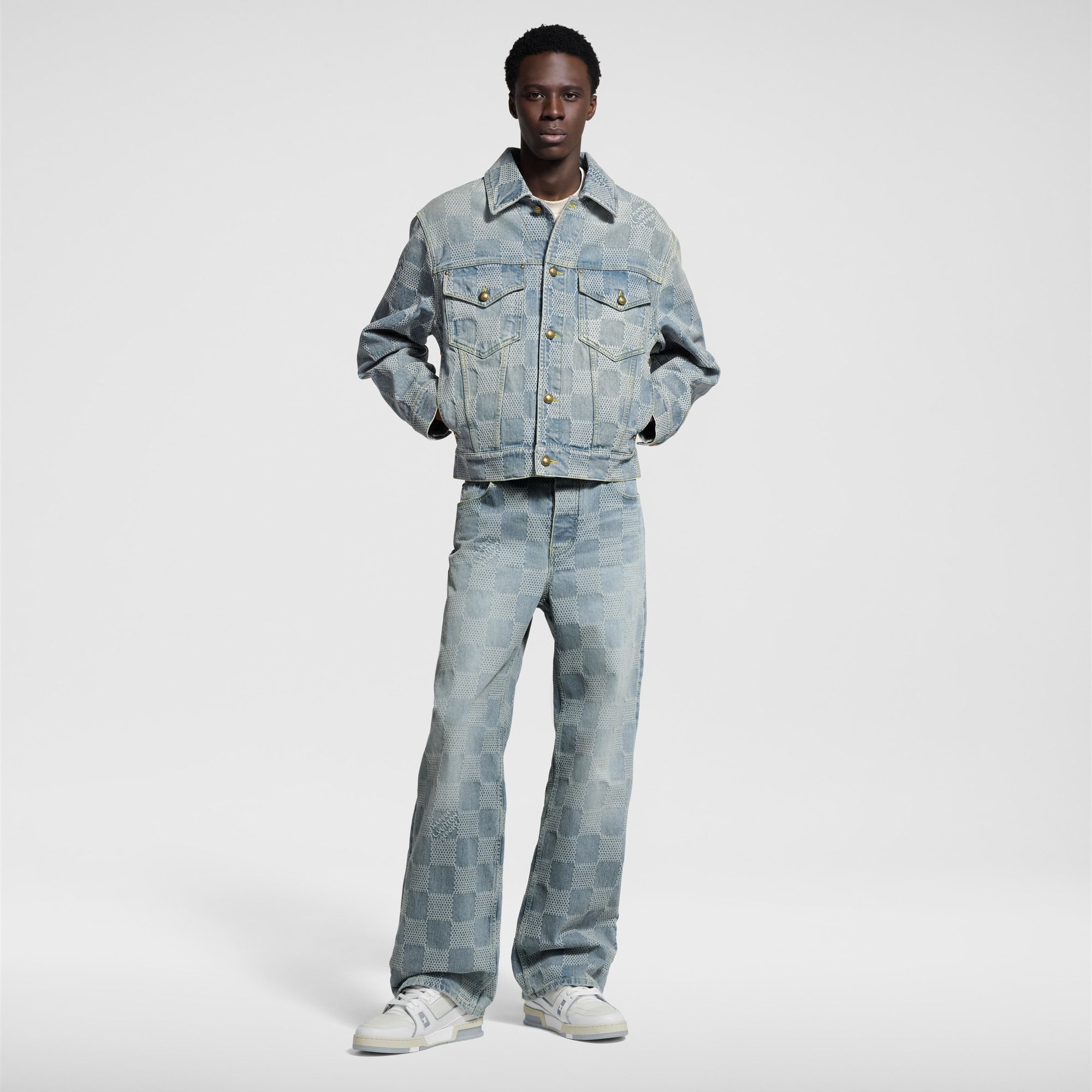  Ready-to-Wear Casacos e Agasalhos Jaqueta Jeans Clássica com Xadrez Damier | Louis Vuitton ® (Zoom no Produto)