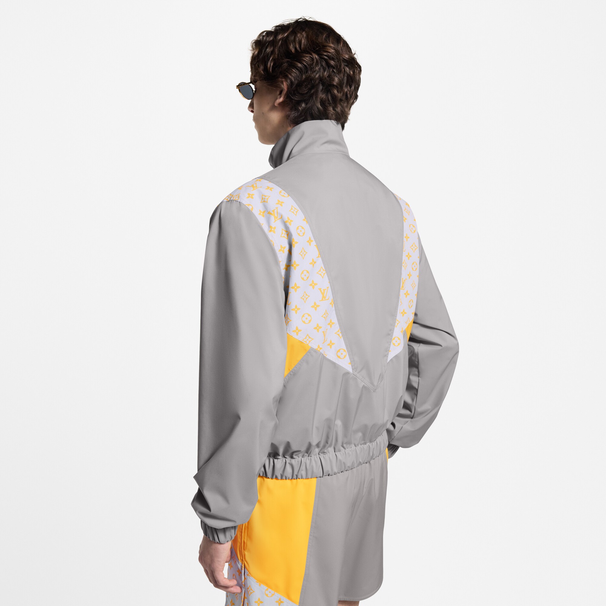  Ready-to-Wear Casacos e Agasalhos Jaqueta Monogram | Louis Vuitton ® (Zoom no Produto)