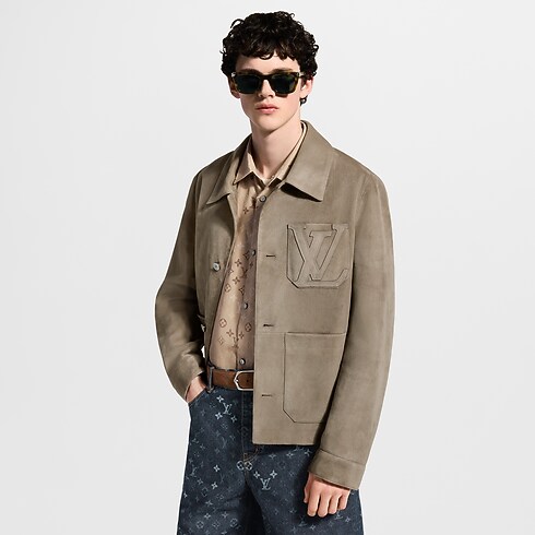 Ready-to-Wear Casacos e Agasalhos Jaqueta Utilitária em Suede Leve | Louis Vuitton ® (Zoom no Produto)