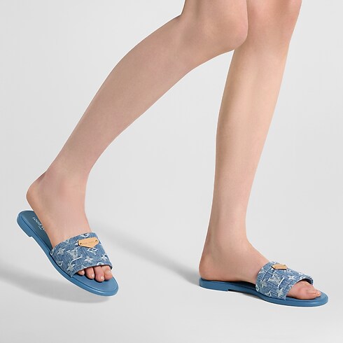 Lily Flat Mule – Vista No Corpo (Detalhe)