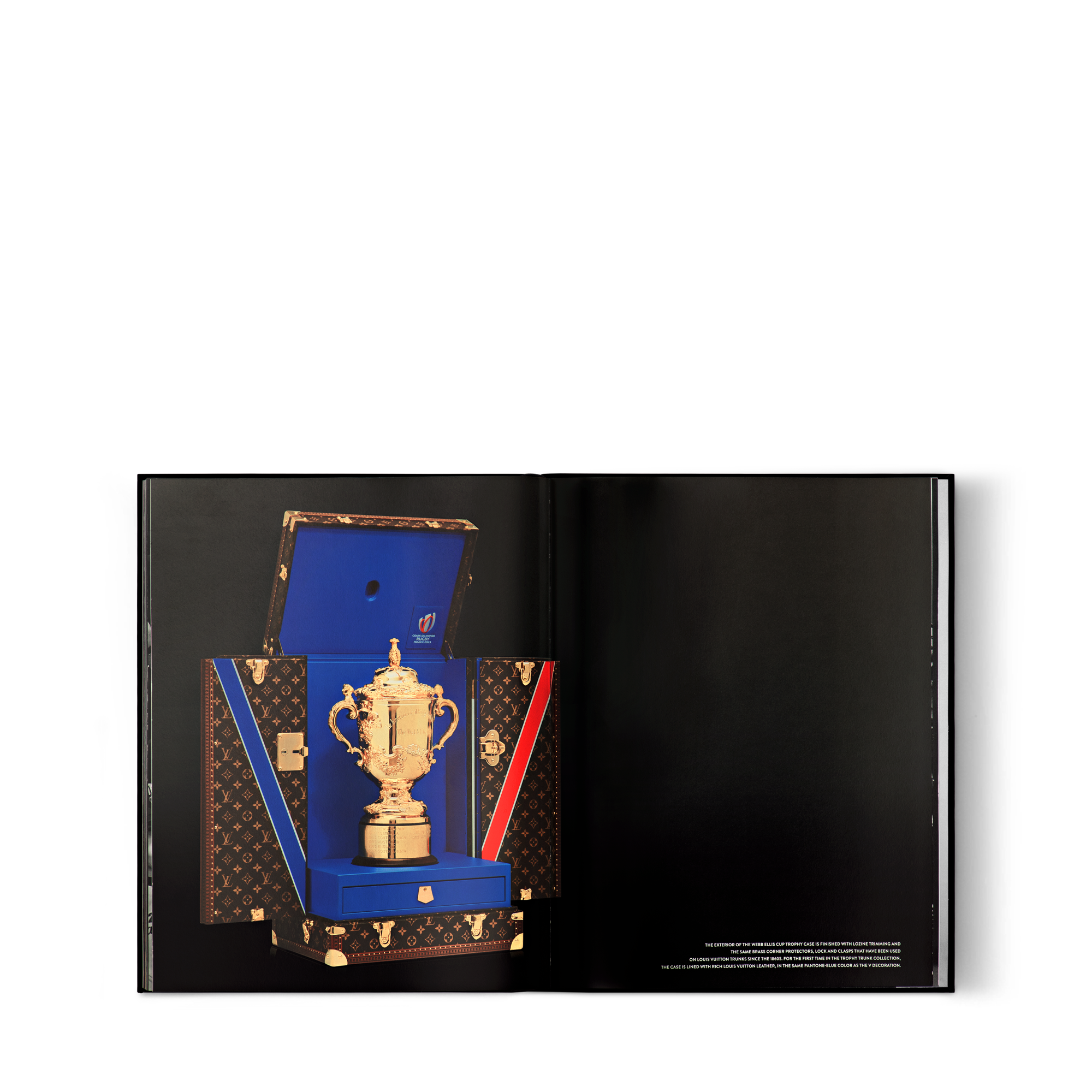  Livros e Papelaria Livros de Capa Dura Louis Vuitton Trophy Trunks - Versão em Inglês | Louis Vuitton ® (Zoom no Produto)
