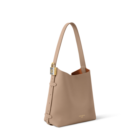 H33 Bolsas Todas as Bolsas Low Key Hobo PM | Louis Vuitton ® (Zoom no Produto)