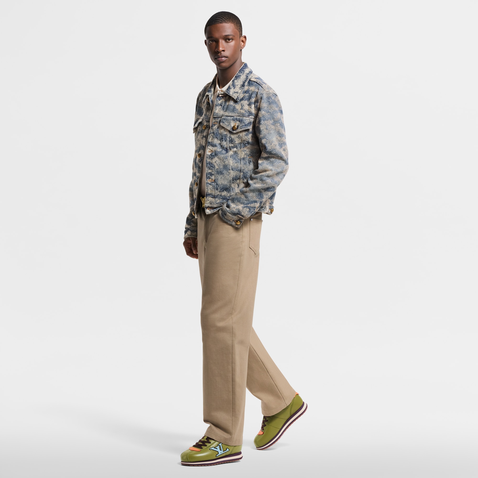  Sapatos Tênis LV BUTTERSOFT Sneaker | Louis Vuitton ® (Zoom no Produto)