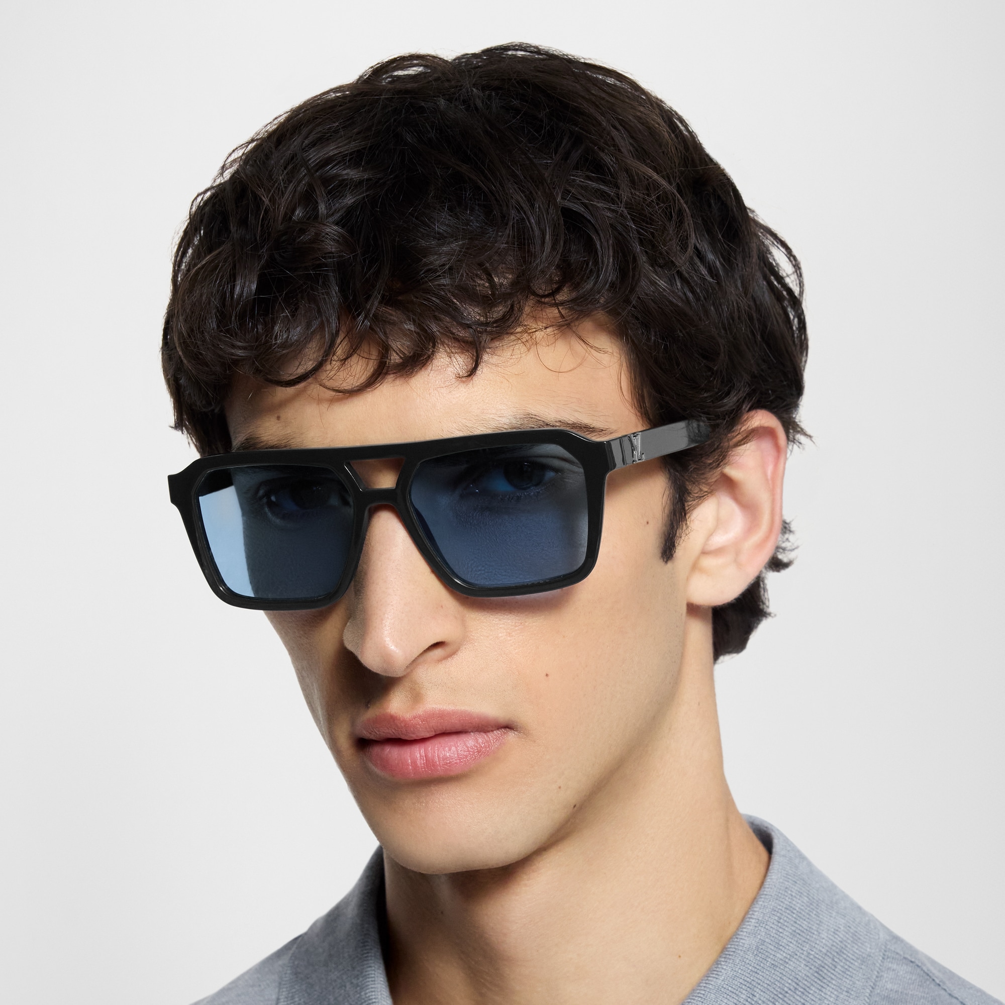 S00 Acessórios Óculos de Sol LV Hit Large Square Sunglasses | Louis Vuitton ® (Zoom no Produto)