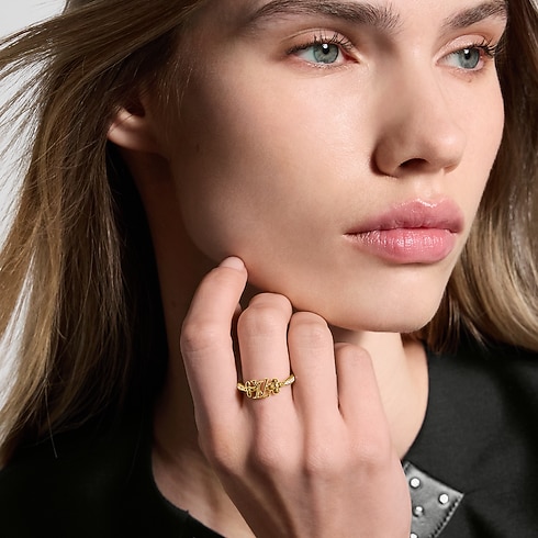 LV Iconic Ring – No Corpo