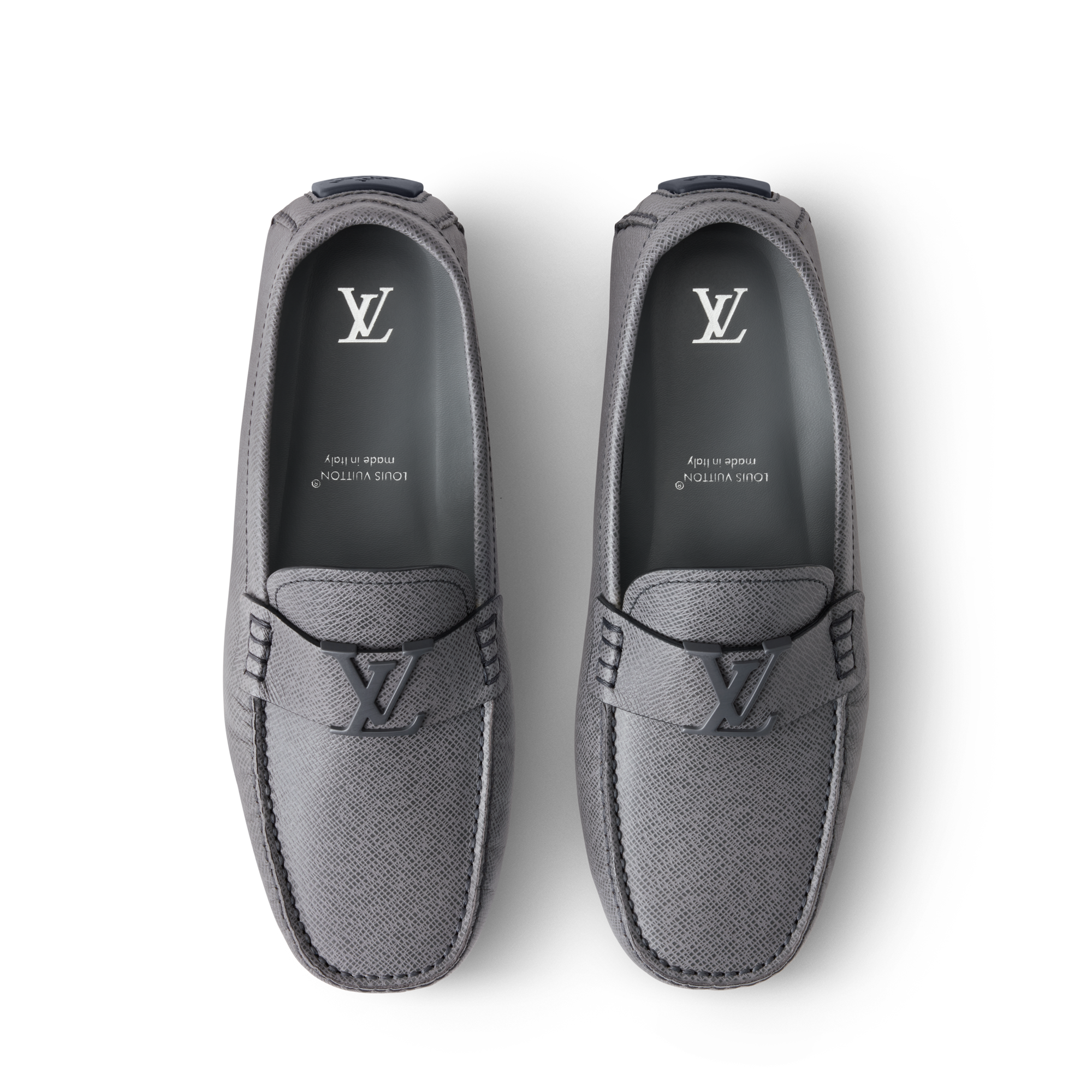  Sapatos Loafers e Mocassins LV Monza Moccasin | Louis Vuitton ® (Zoom no Produto)