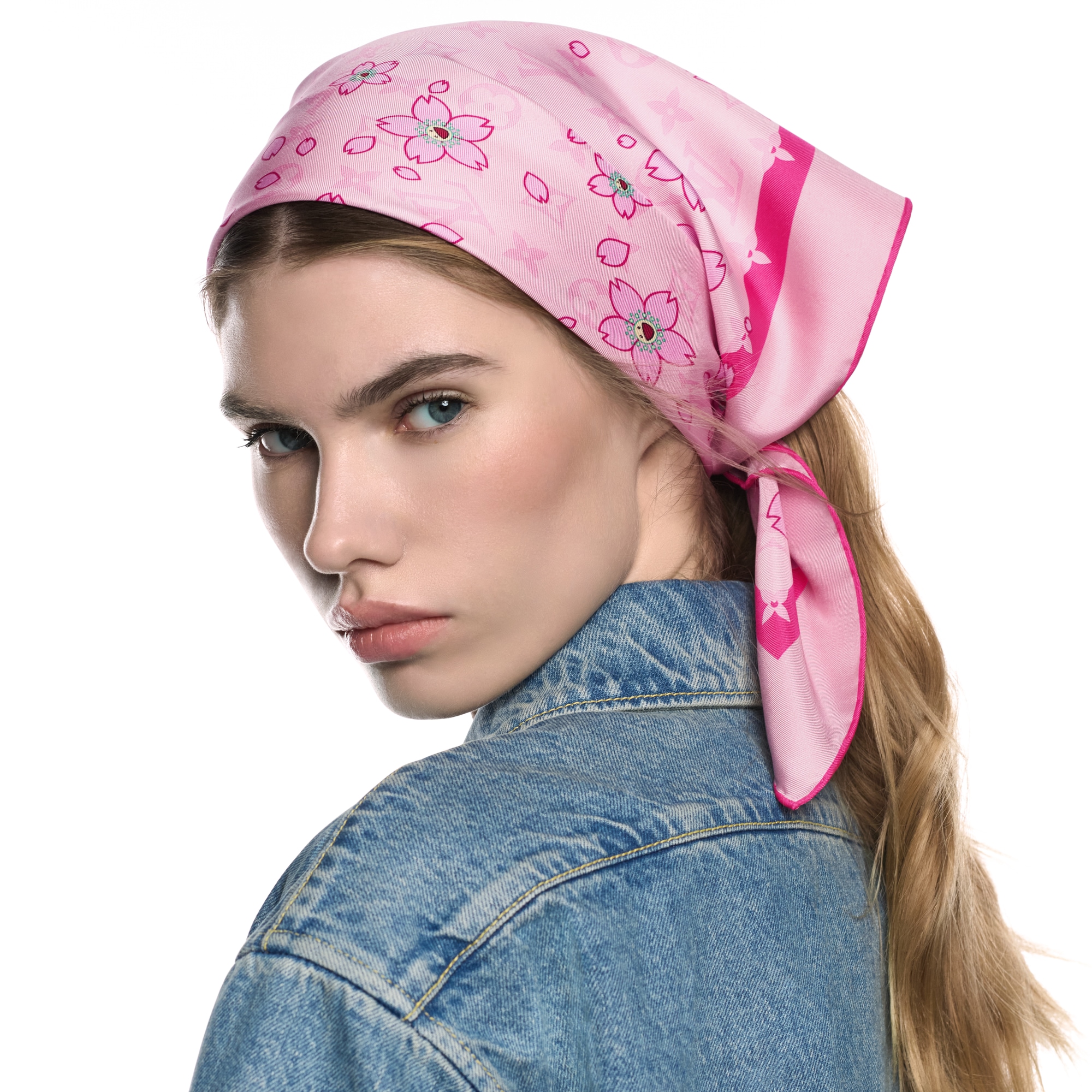 S00 Acessórios Lenços de Seda e Bandeaus LV x TM Carré Monogram Cherry Blossom 70 cm | Louis Vuitton ® (Zoom no Produto)