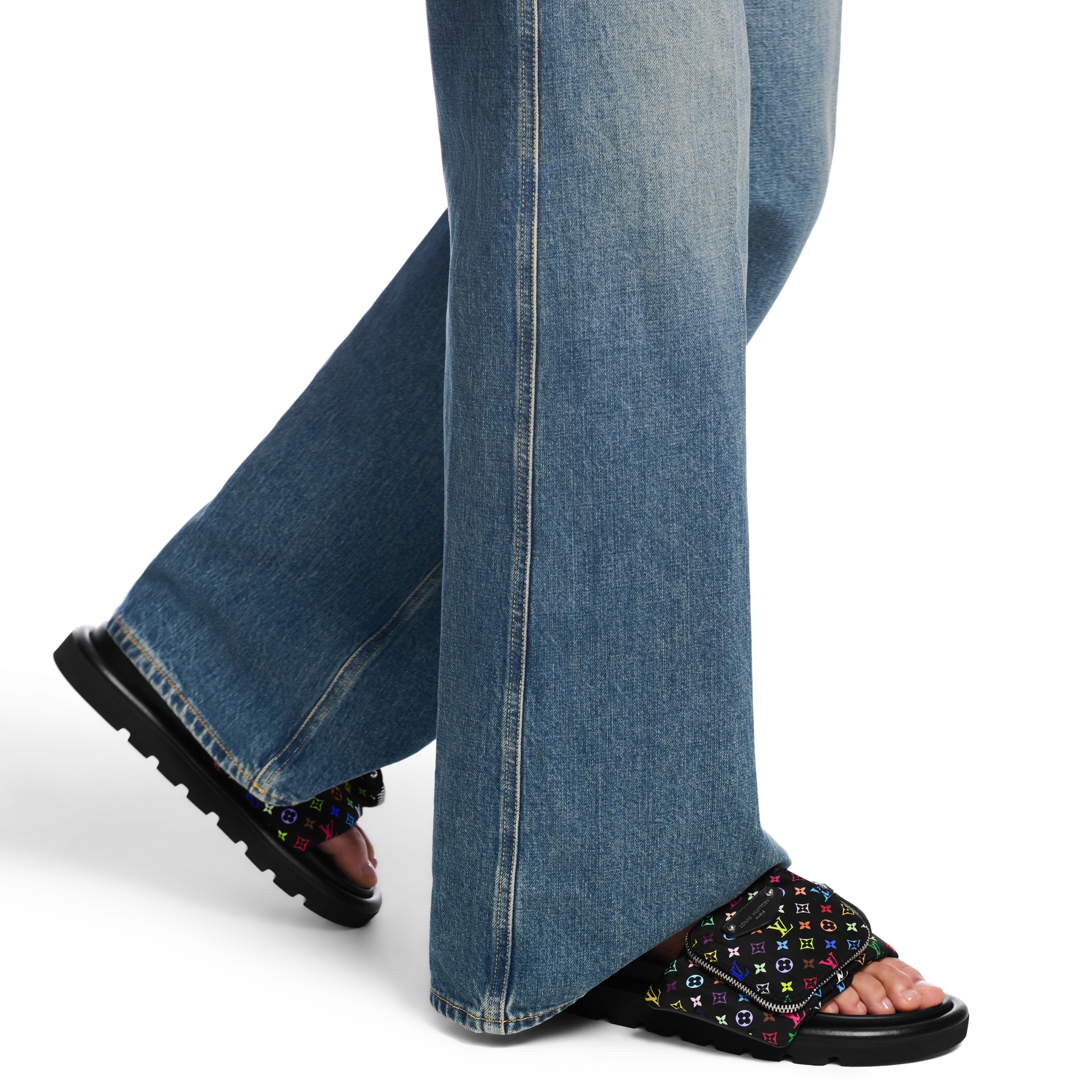  Sapatos Mules e Chinelos LV x TM Chinelo Pool Pillow | Louis Vuitton ® (Zoom no Produto)