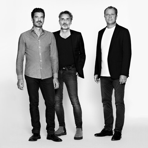 Casa e Arte do Jantar Móveis Mesa Serpentine MM do Atelier Oï | Louis Vuitton ®