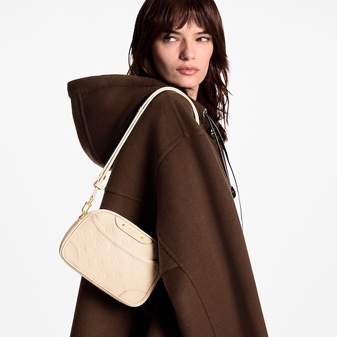 Couro Monogram Empreinte Carteiras Carteiras com Corrente & Micro Bolsas Minibolsa Camera | Louis Vuitton ® (Zoom no Produto)