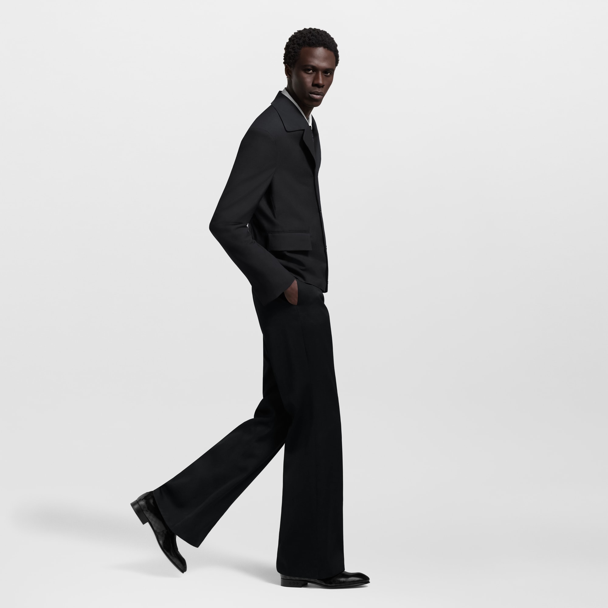  Sapatos Loafers e Mocassins Mocassim Auteuil | Louis Vuitton ® (Zoom no Produto)