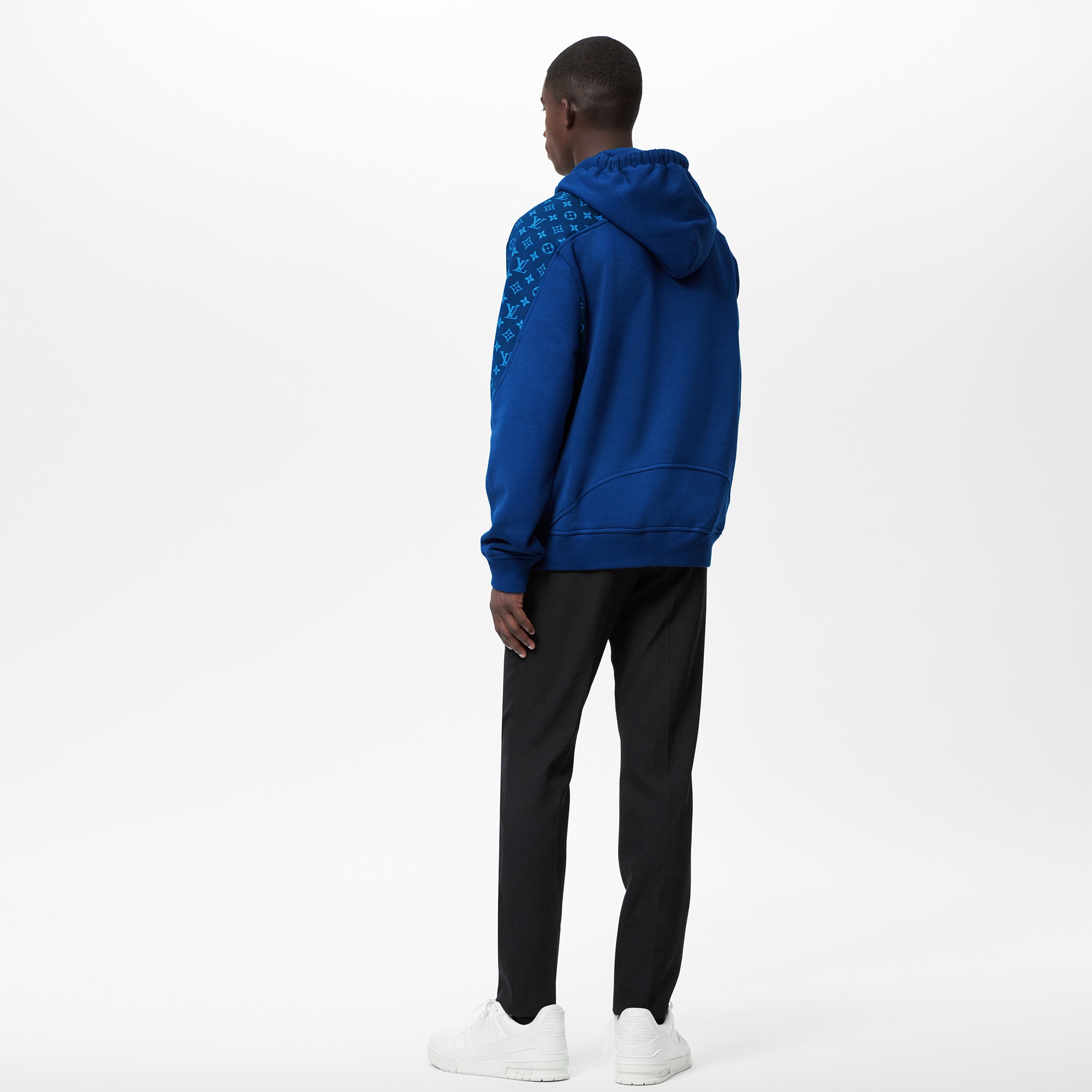   } Moletom com Capuz e Recorte Monogram Circle | Louis Vuitton ® (Zoom no Produto)