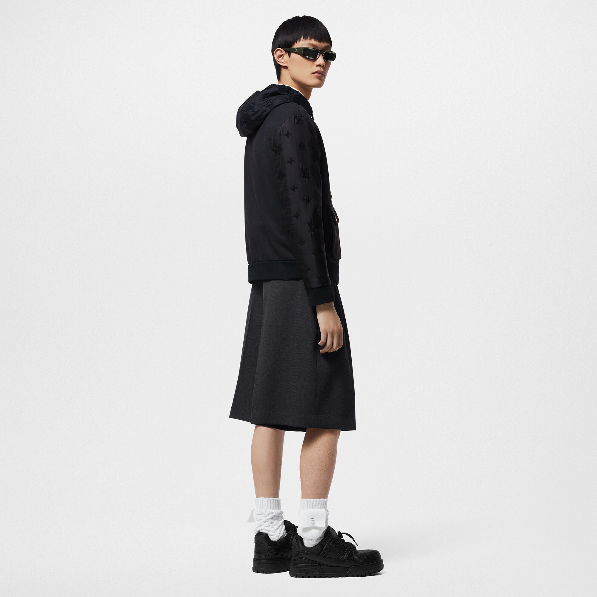  Discontinued Product Obs 12 Moletom Híbrido com Capuz e Zíper e com Assinatura | Louis Vuitton ® (Zoom no Produto)