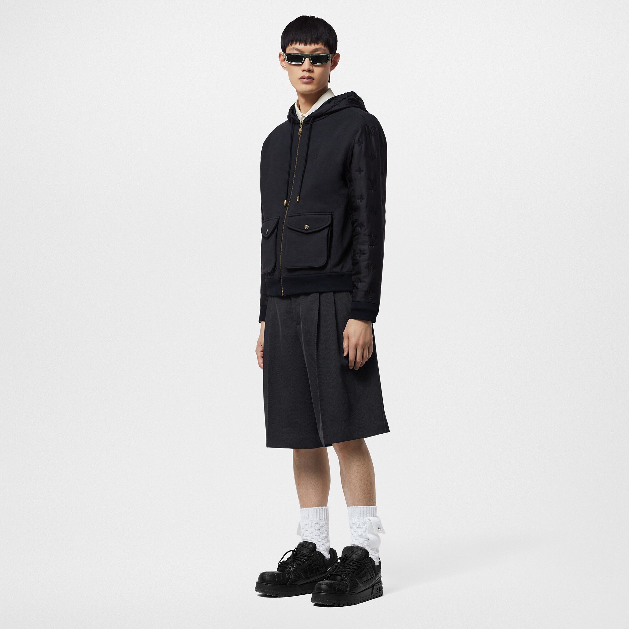  Discontinued Product Obs 12 Moletom Híbrido com Capuz e Zíper e com Assinatura | Louis Vuitton ® (Zoom no Produto)