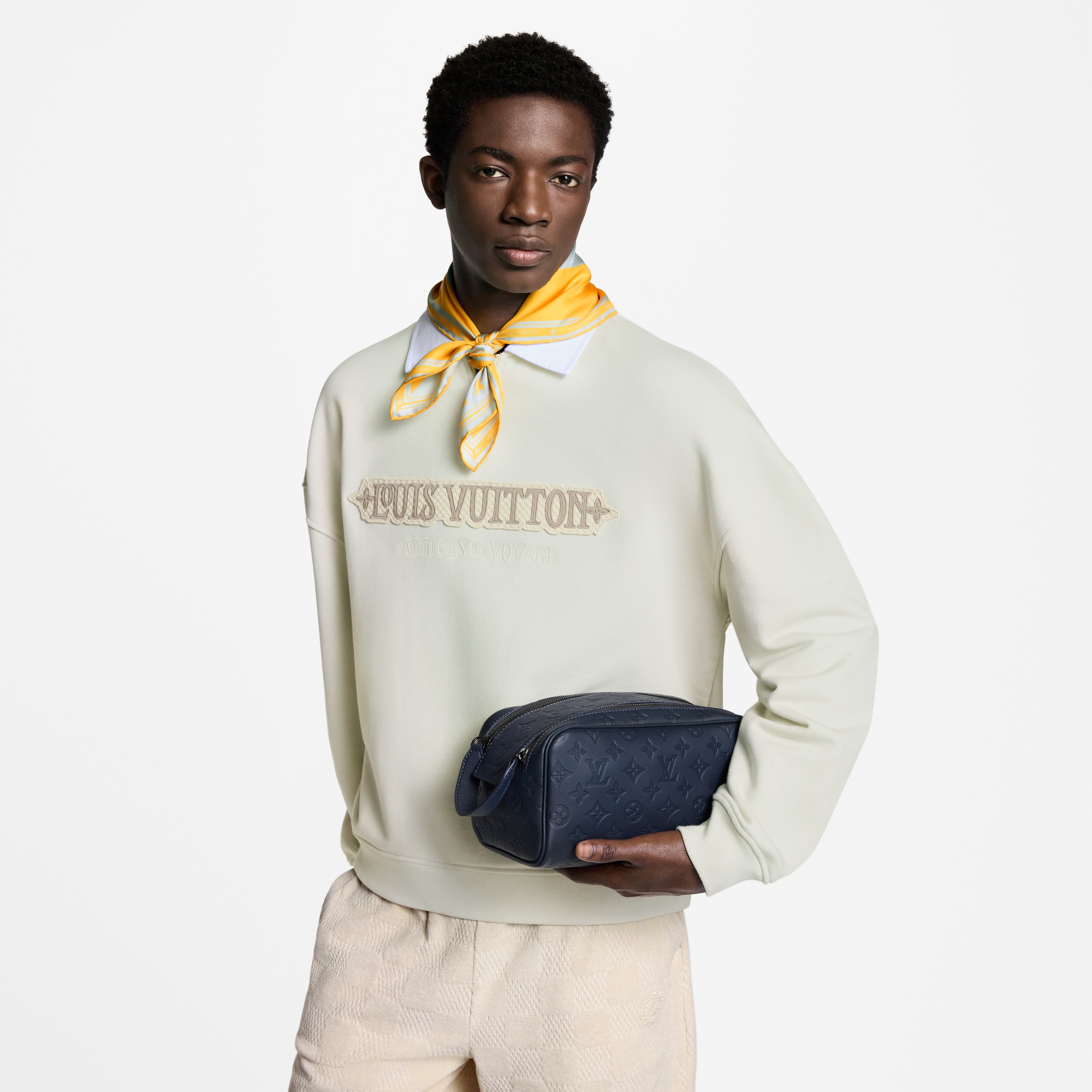 Monogram Shadow Viagem Acessórios de Viagem Nécessaire Dopp Kit | Louis Vuitton ® (Zoom no Produto)