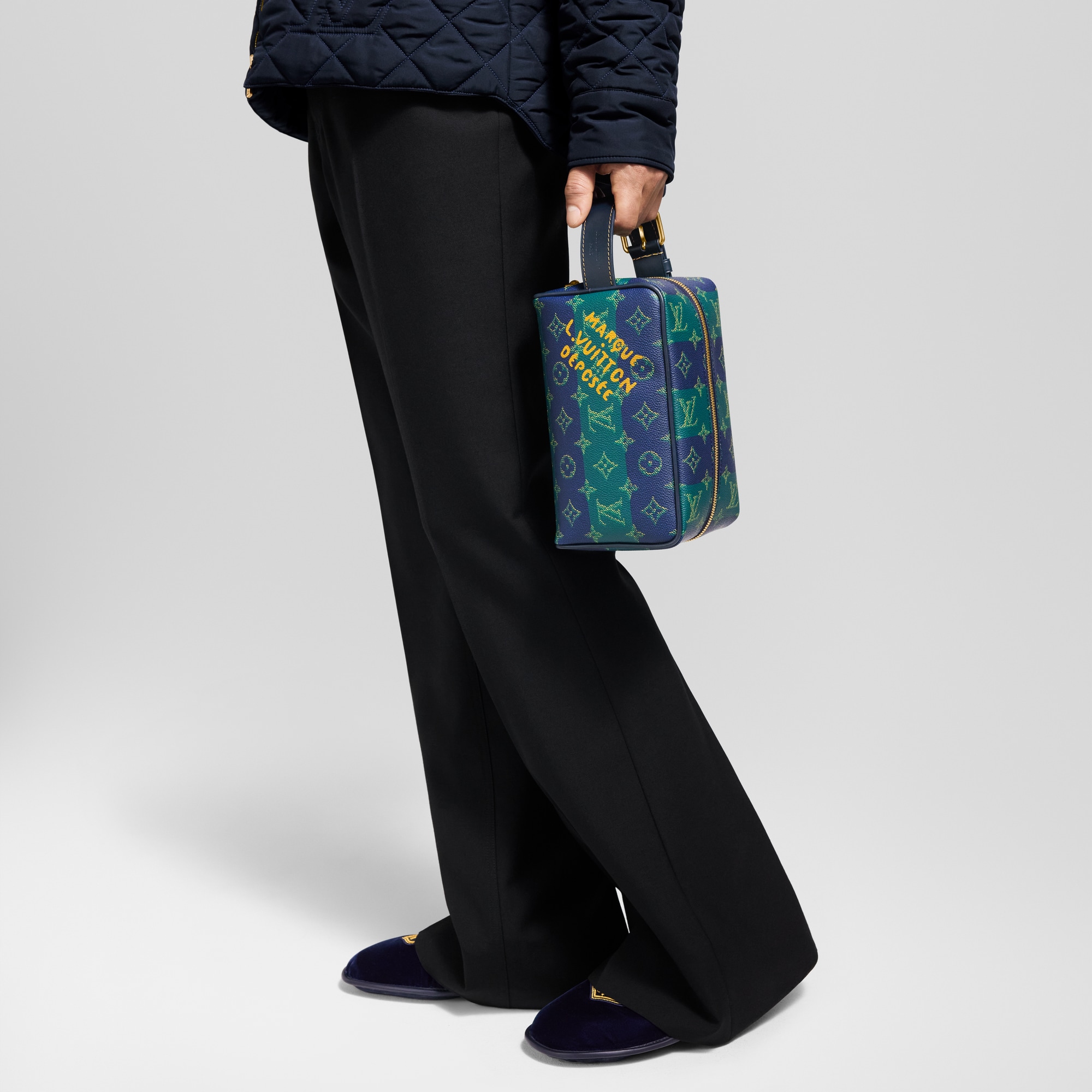 G71 Viagem Acessórios de Viagem Nécessaire Dopp Kit Locker | Louis Vuitton ® (Zoom no Produto)