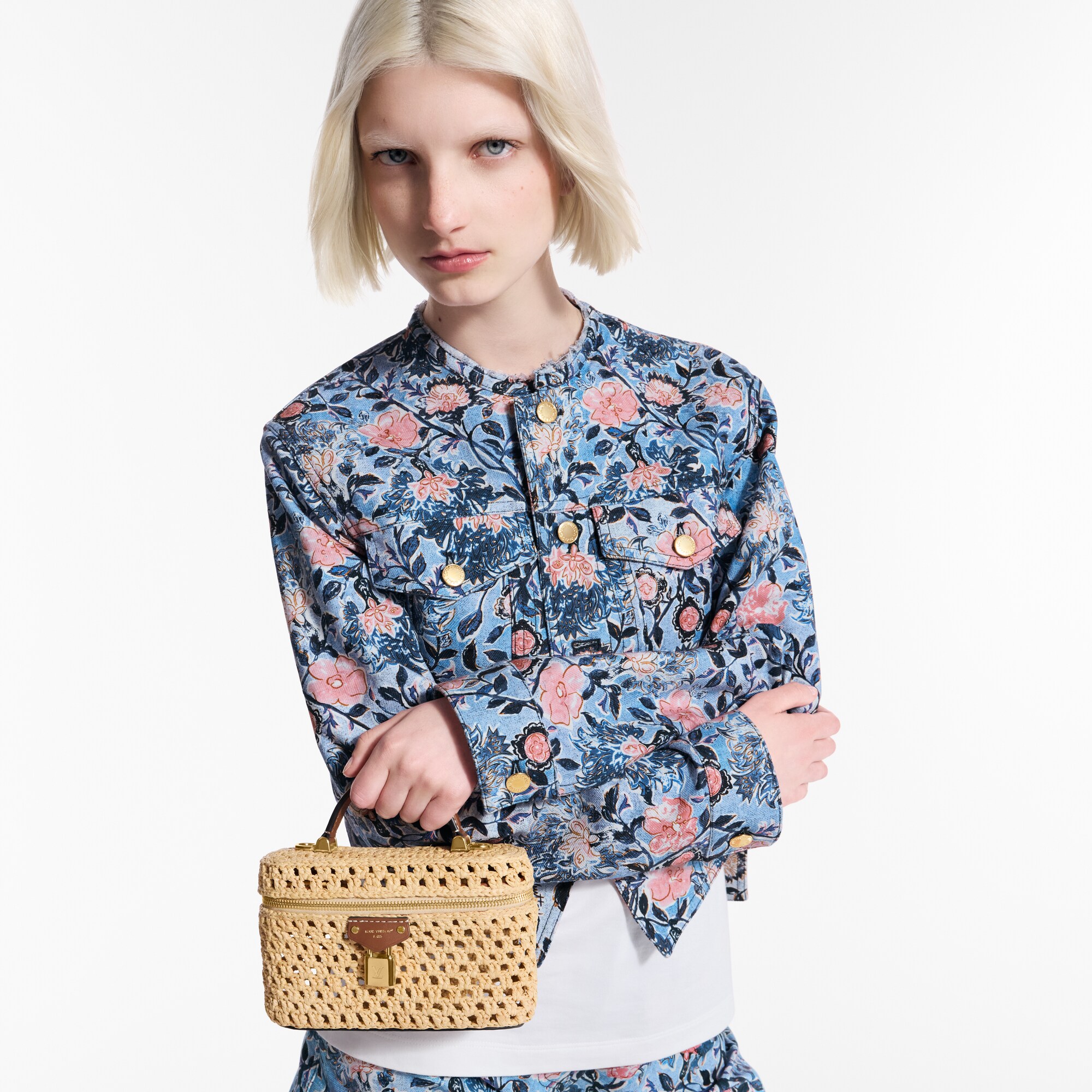 Outros Canvas Monogram Carteiras Carteiras com Corrente & Micro Bolsas Nécessaire Vanity Chain | Louis Vuitton ® (Zoom no Produto)