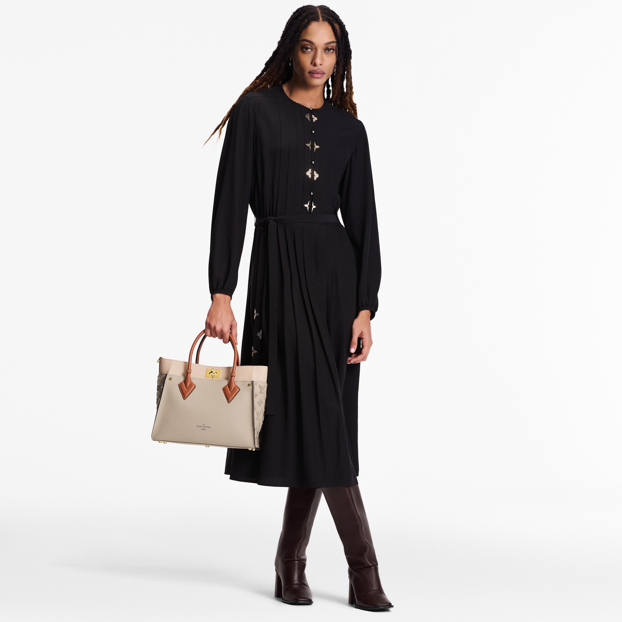 Couros High End Bolsas Todas as Bolsas On My Side MM | Louis Vuitton ® (Zoom no Produto)