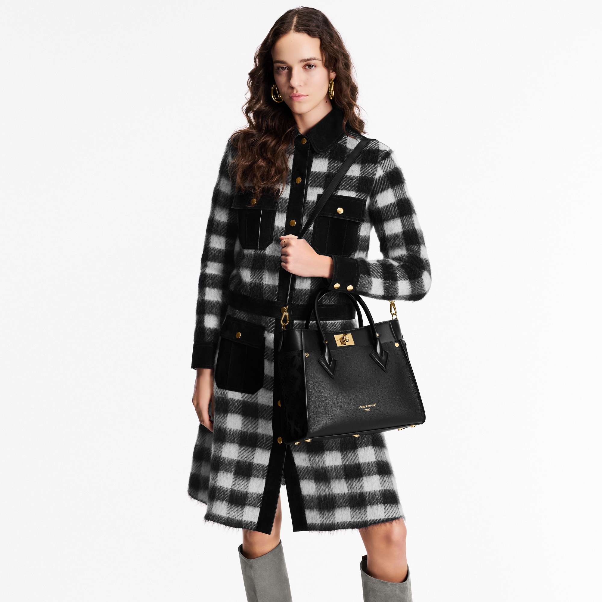 Couros High End Bolsas Todas as Bolsas On My Side MM | Louis Vuitton ® (Zoom no Produto)