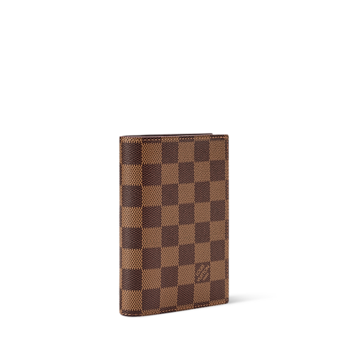 Damier Ébène Novidades em Feminino } Passport Cover | Louis Vuitton ® (Zoom no Produto)