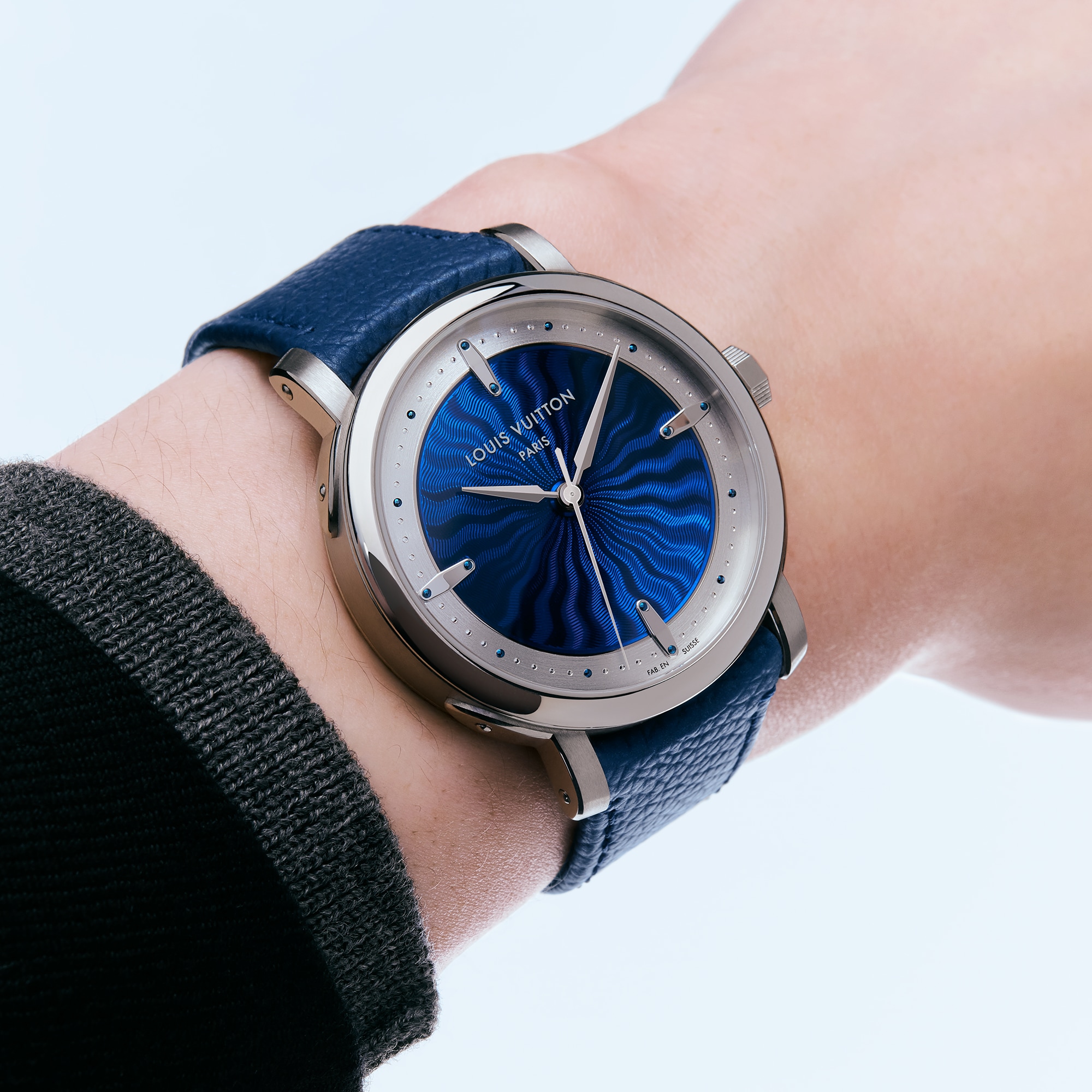  Todos os Relógios } Relógio Louis Vuitton Escale, Movimento Automático, 39 mm, em Platina | Louis Vuitton ® (Zoom no Produto)