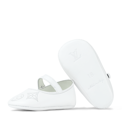 S00 Presentes Para Bebês } Sapatinhos de Couro | Louis Vuitton ® (Zoom no Produto)
