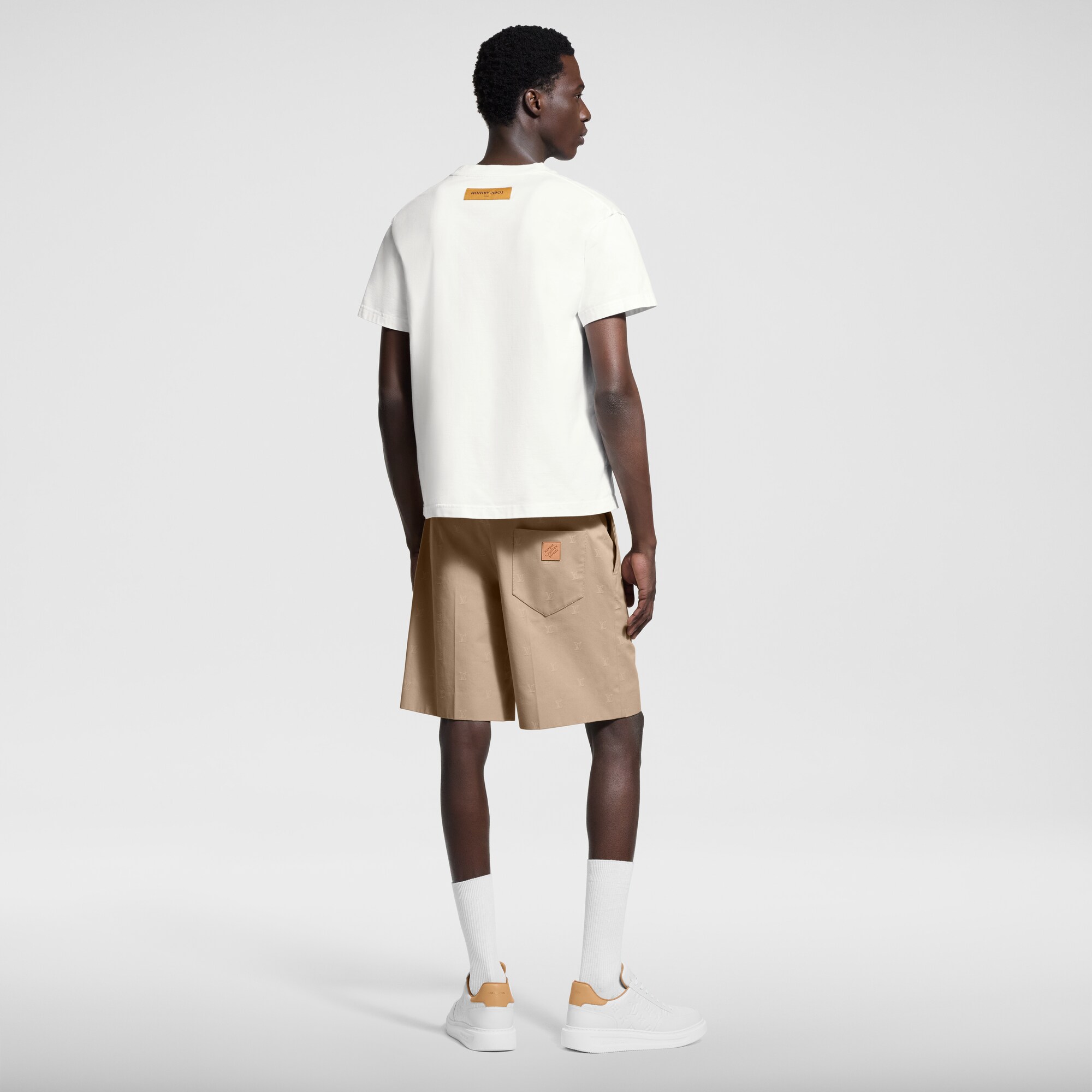  Ready-to-Wear Calças Short Chino em Jacquard de Algodão com LV Blason | Louis Vuitton ® (Zoom no Produto)