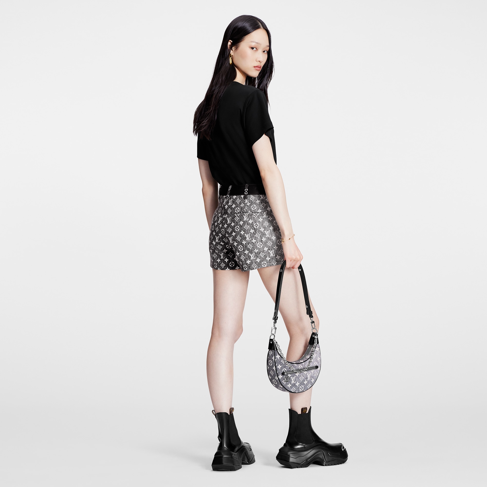  Discontinued Product Obs 7 Short com Cinto de Couro e Monogram Denim | Louis Vuitton ® (Zoom no Produto)