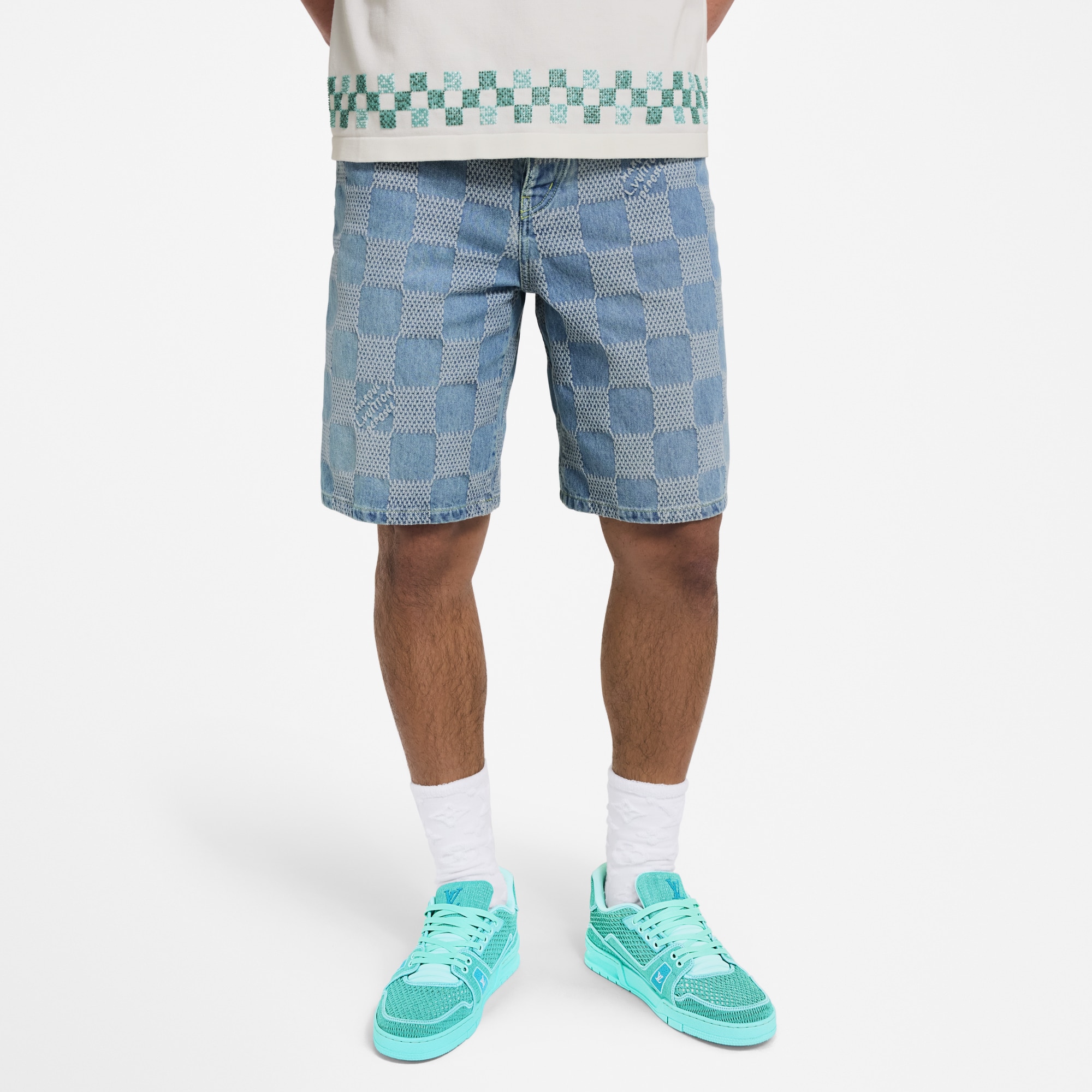  Ready-to-Wear Roupas em Denim Short Jeans Claro com Damier 3D | Louis Vuitton ® (Zoom no Produto)