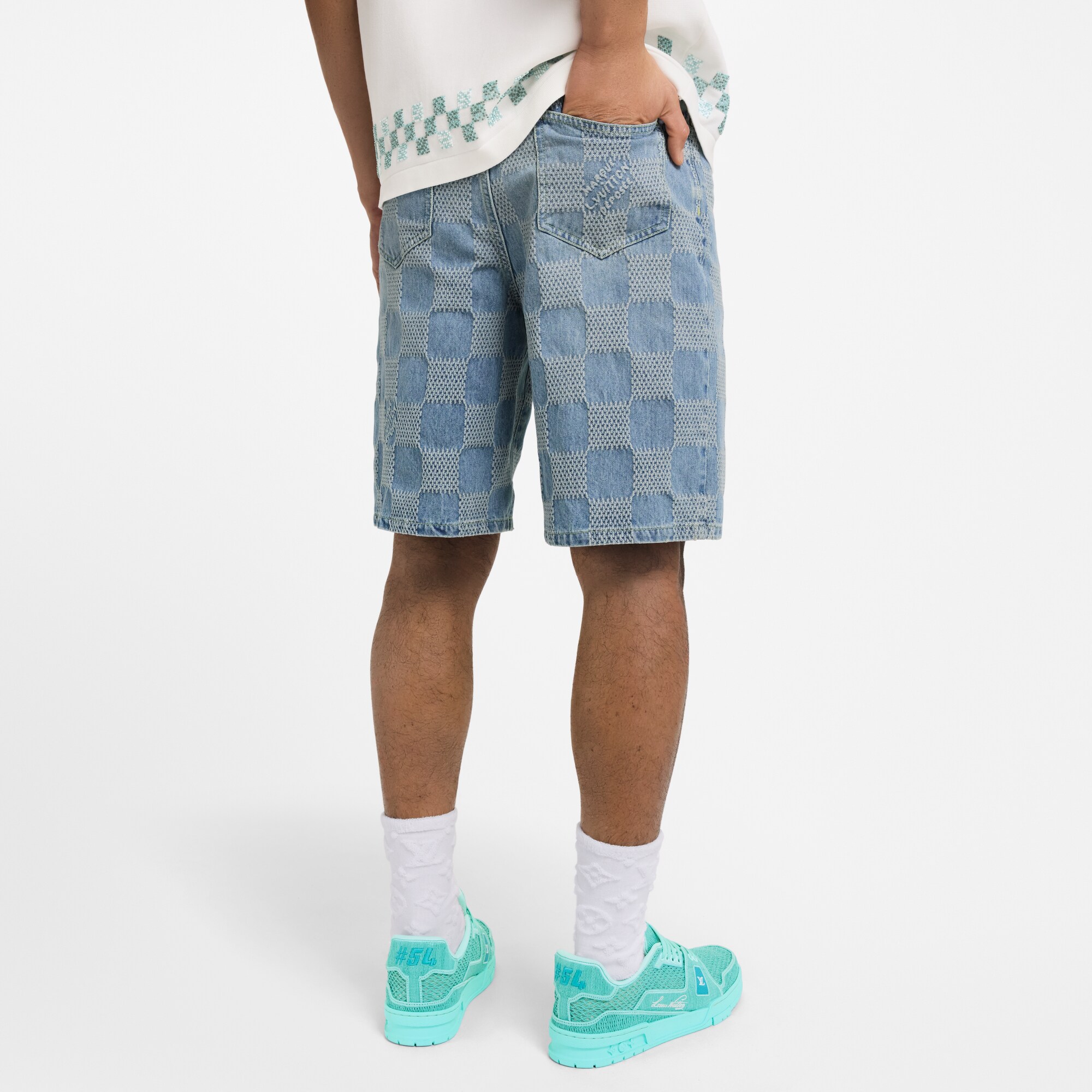  Ready-to-Wear Roupas em Denim Short Jeans Claro com Damier 3D | Louis Vuitton ® (Zoom no Produto)