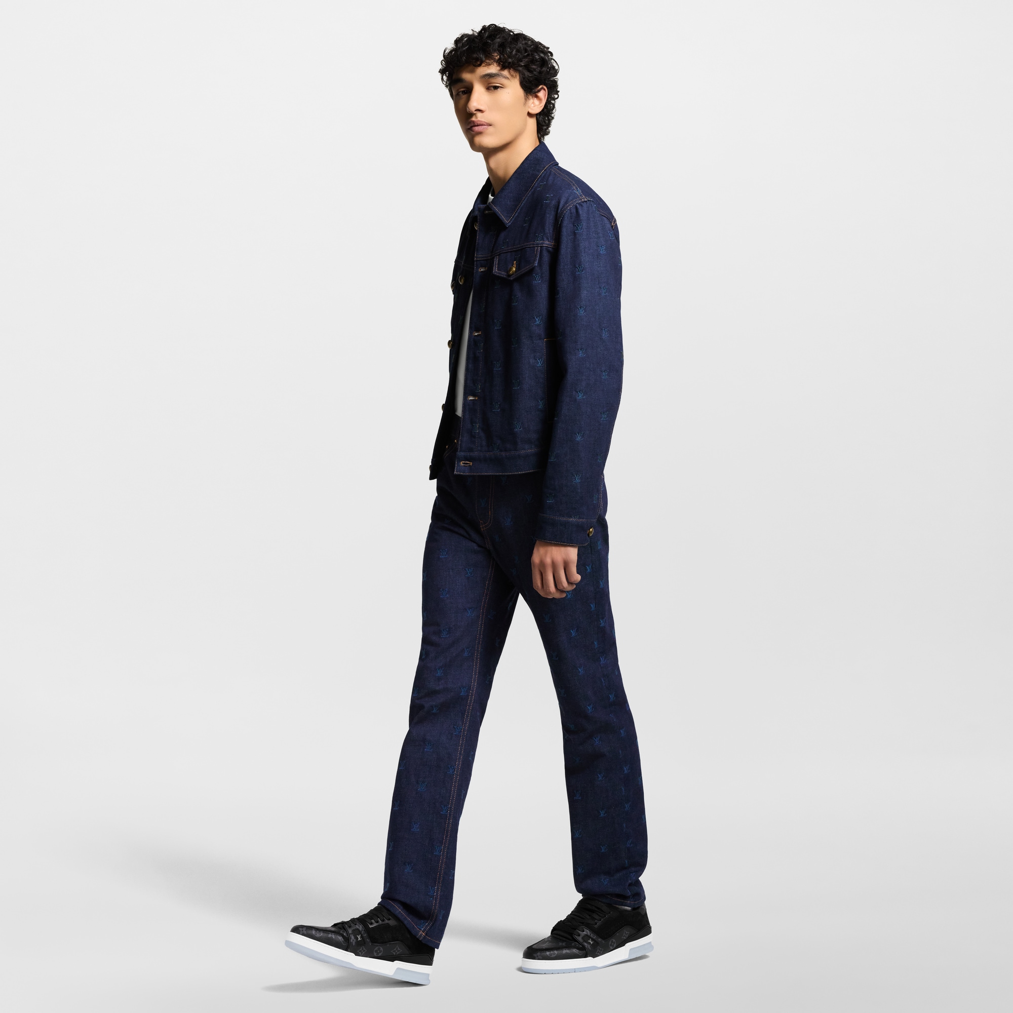  Sapatos Tênis Sneaker LV Trainer | Louis Vuitton ® (Zoom no Produto)