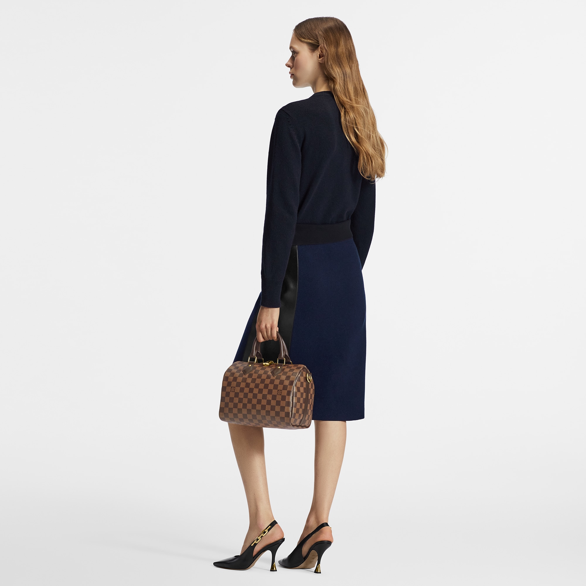  Ready-to-Wear Tricot Suéter com Patch e Detalhe de Corrente | Louis Vuitton ® (Zoom no Produto)