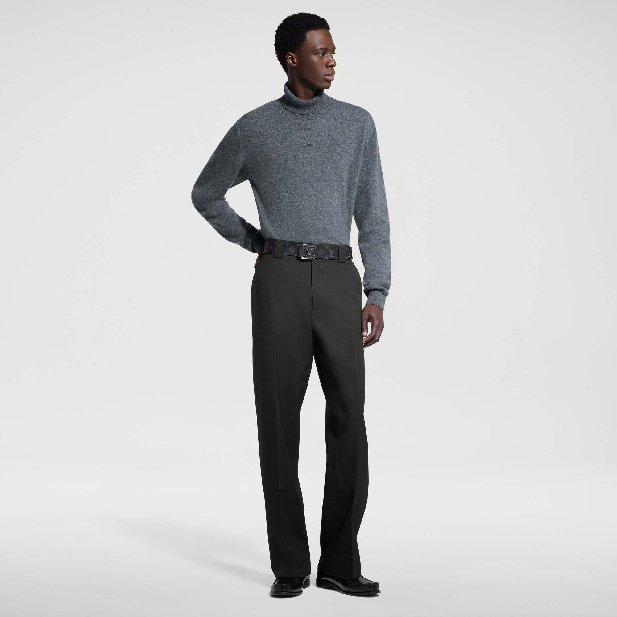  Holiday Presentes para Ele Suéter de Gola Rolê com LV em Relevo LVSE | Louis Vuitton ® (Zoom no Produto)