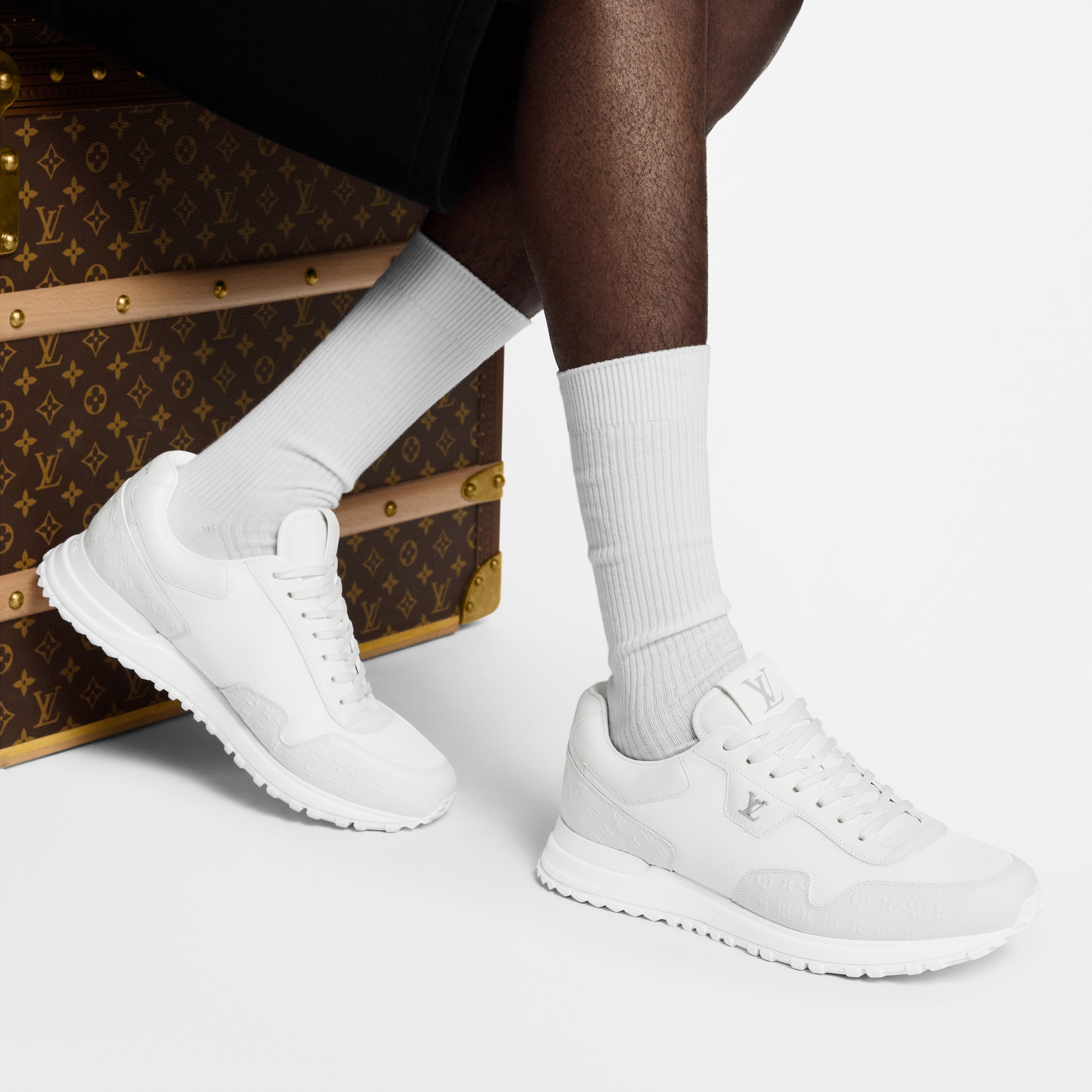  Sapatos Tênis Tênis Run Away | Louis Vuitton ® (Zoom no Produto)