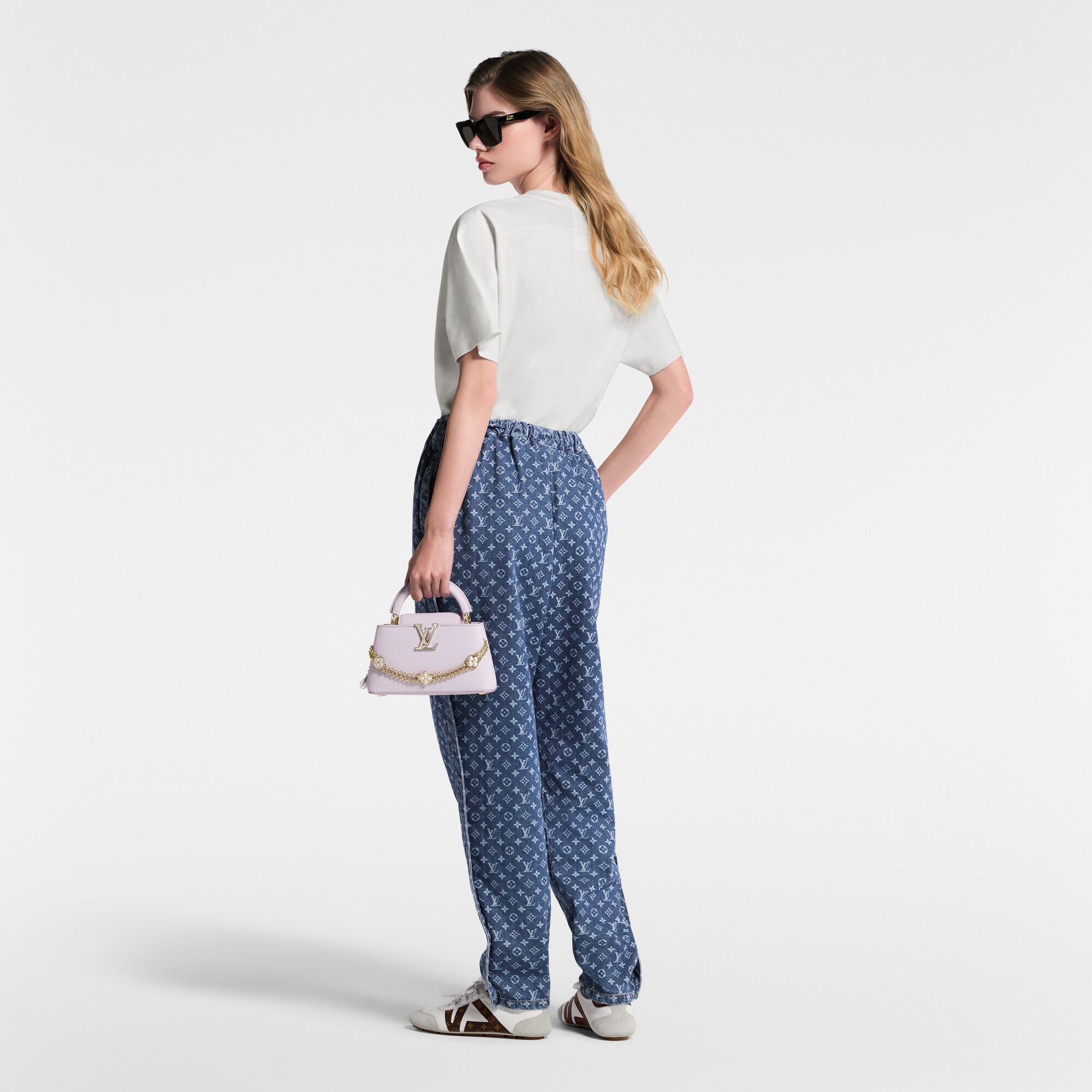  Ready-to-Wear Blusas Top Cropped com Assinatura no Bolso | Louis Vuitton ® (Zoom no Produto)