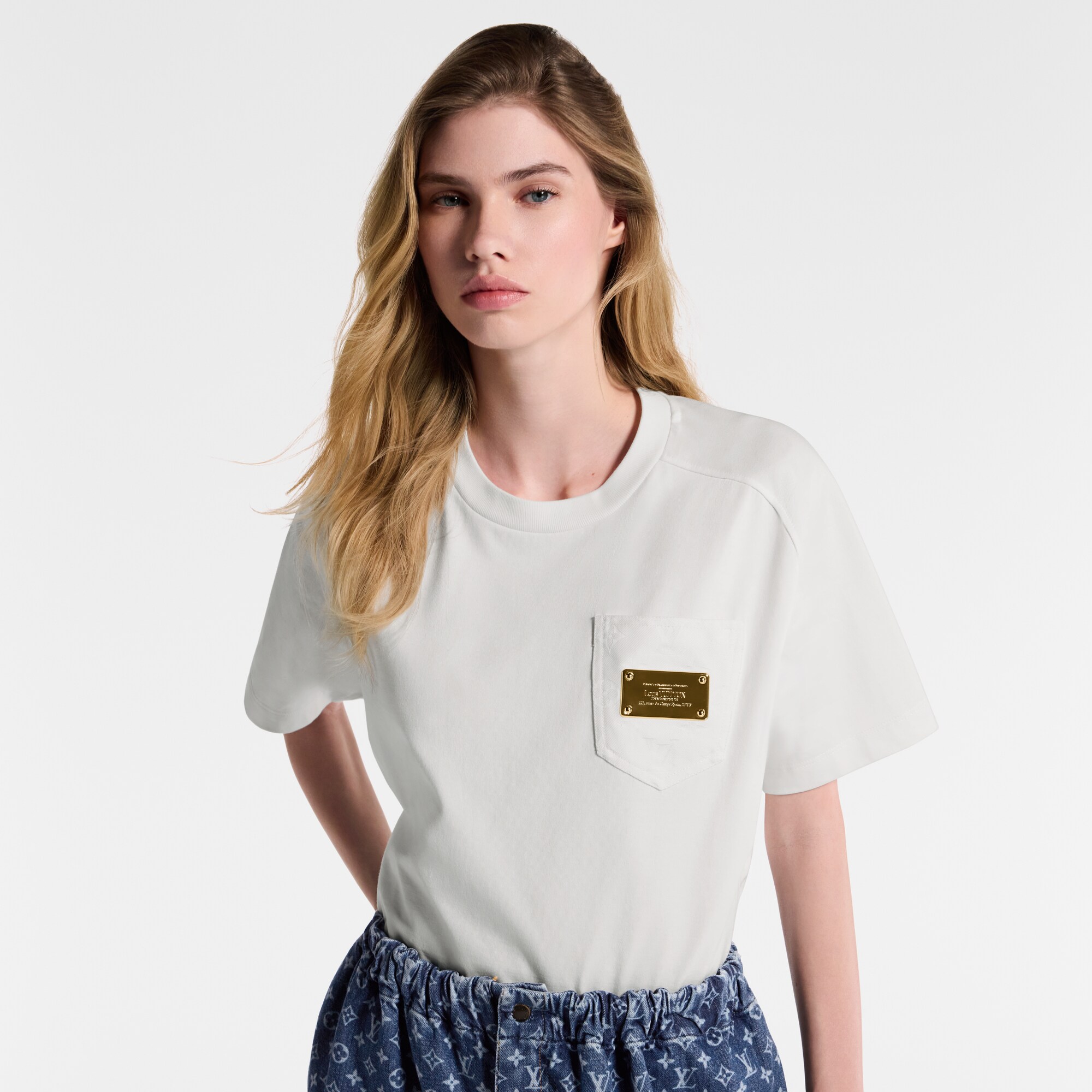 Ready-to-Wear Blusas Top Cropped com Assinatura no Bolso | Louis Vuitton ® (Zoom no Produto)