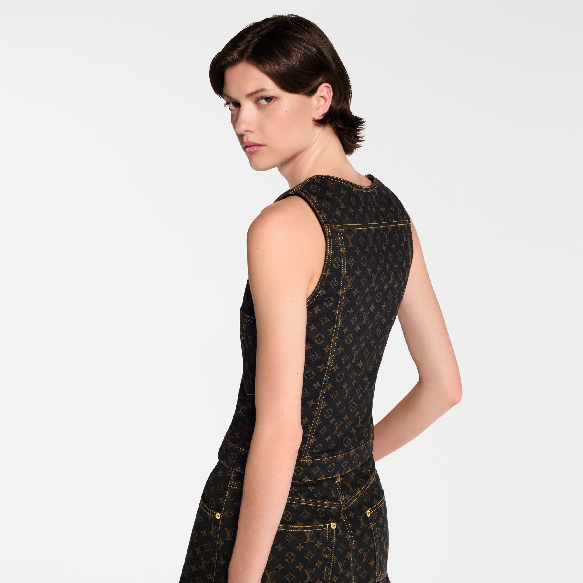  Ready-to-Wear Blusas Top em Jeans Monogram com Botões na Frente | Louis Vuitton ® (Zoom no Produto)