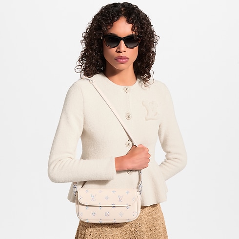 Couro Monogram Empreinte Carteiras Carteiras com Corrente e Micro Bolsas Wallet On Chain Ivy | Louis Vuitton ® (Zoom no Produto)