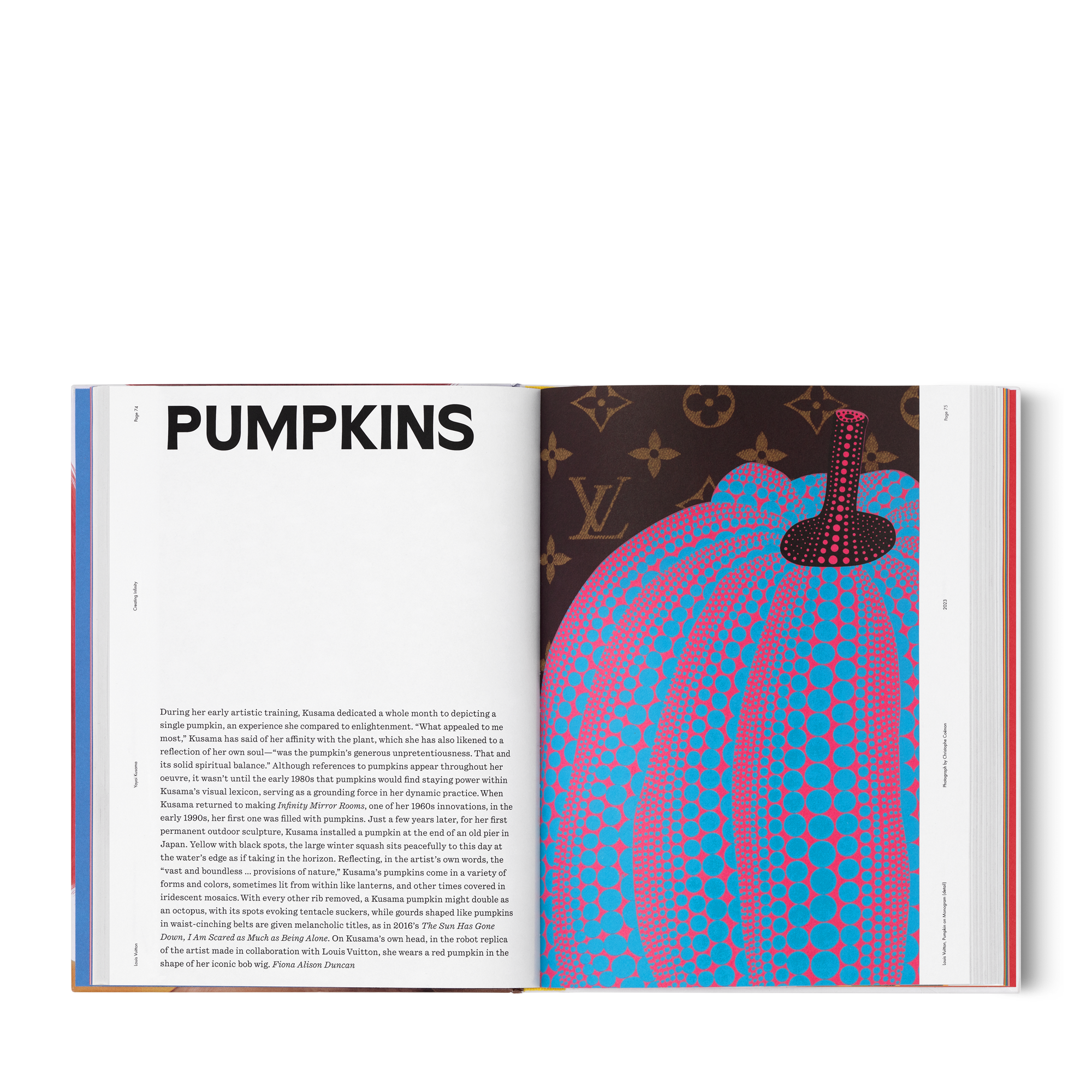 Livros e Papelaria Livros de Capa Dura Yayoi Kusama x Louis Vuitton: Creating Infinity | Louis Vuitton ® (Zoom no Produto)